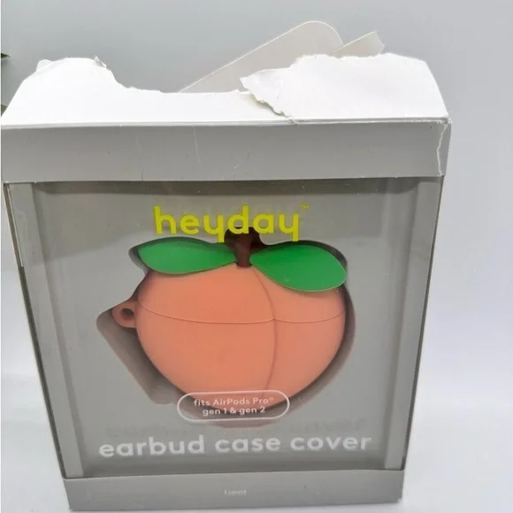Heyday Peach-Shaped Earbud Case with Green Leaves - Picture 1 of 3